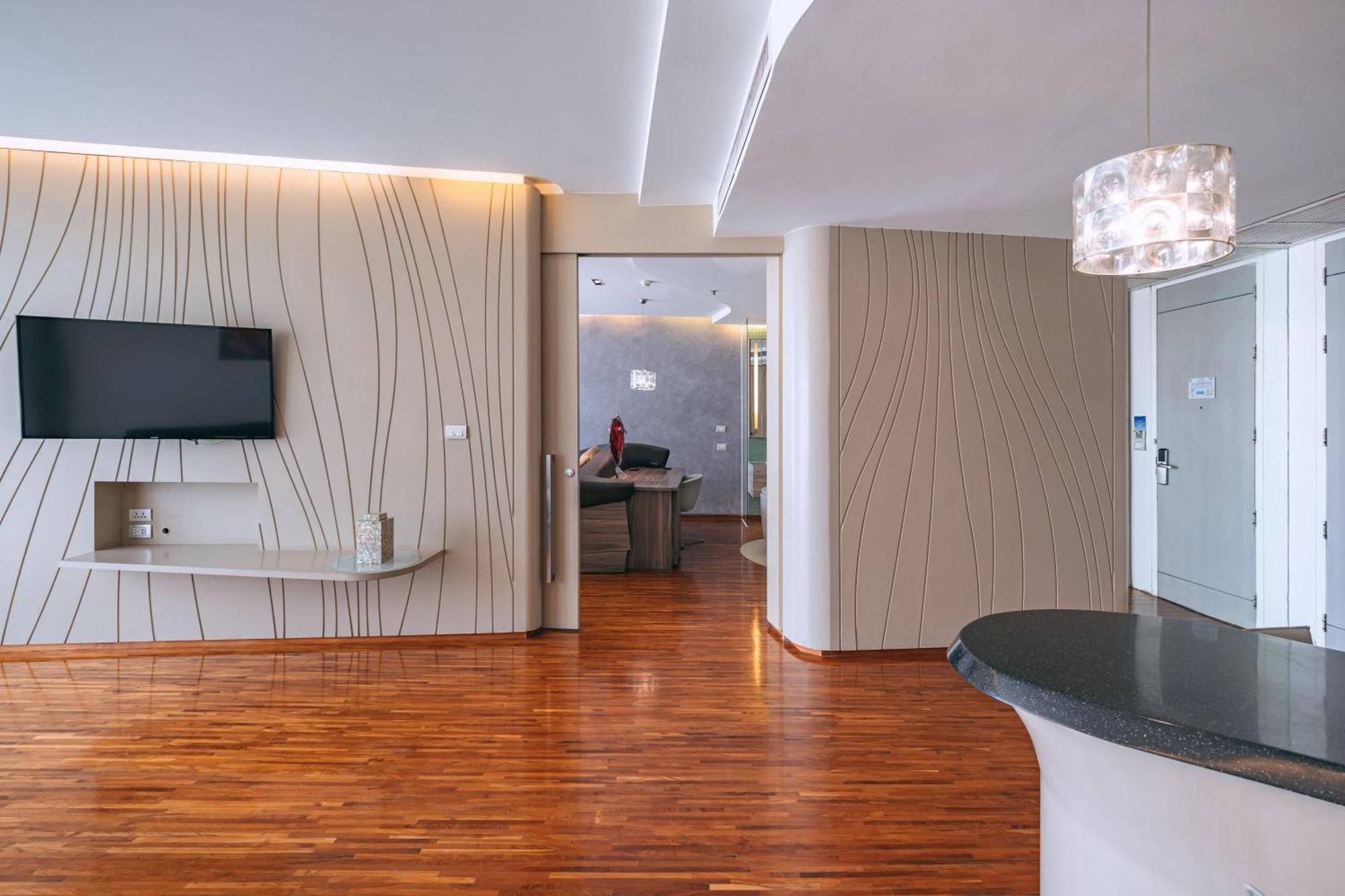 Hotel Baraquda Heeton Pattaya By Compass Hospitality Szoba fotó