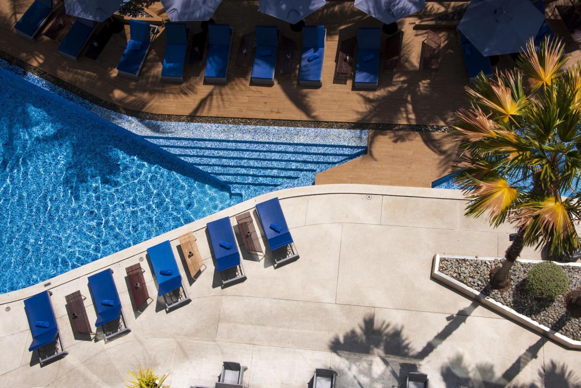 Hotel Baraquda Heeton Pattaya By Compass Hospitality Kültér fotó
